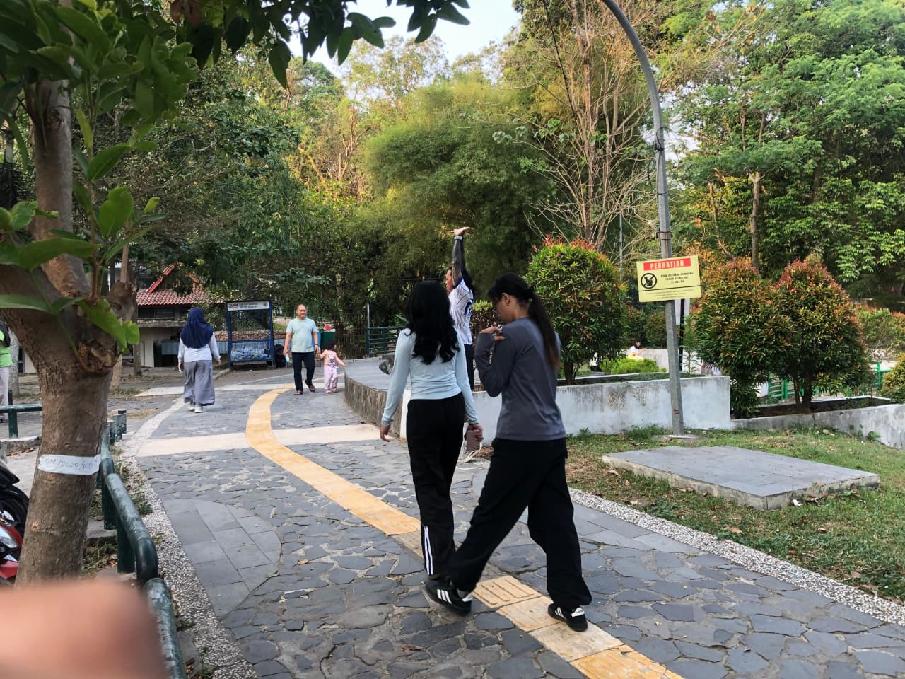 Olahraga di UGM Dipusatkan ke Wisdom Park: Pelari Merasa Aman, tapi Trek Berlubang dan Water Station Masih Kurang